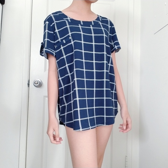 Macy's Tops - Gorgeous Patterned Blue Top